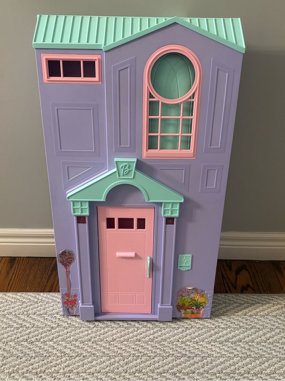 Vintage 2002 Mattel Barbie Townhouse